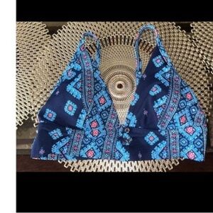 Aerie size large bundle